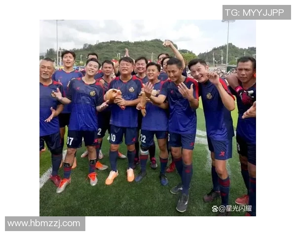 足球明星下班后的时尚穿搭揭秘展现个性与魅力的街头风格 足球明星下班后的时尚穿搭揭秘展现个性与魅力的街头风格